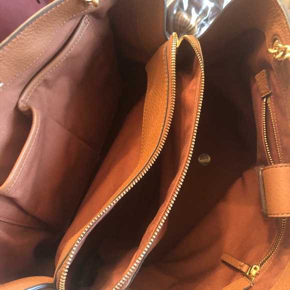 Beautiful Tory Burch Shoulder Bag Brand New W/O Tags - Picture 6 of 9